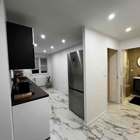 Spacieux Centre Apartment *